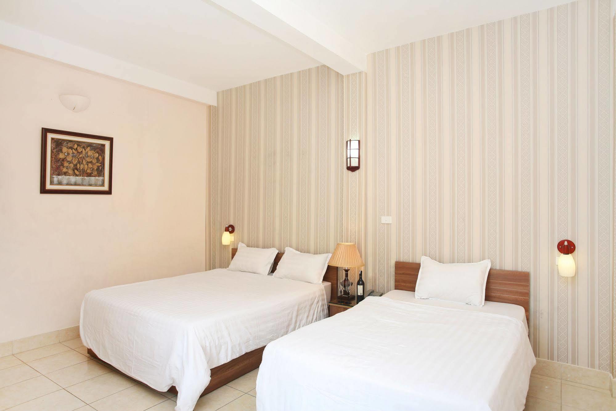 Especen Hotel Ханой Екстериор снимка